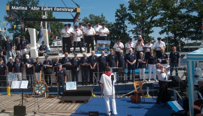 Freundschaft zum Shantychor Ostbevern